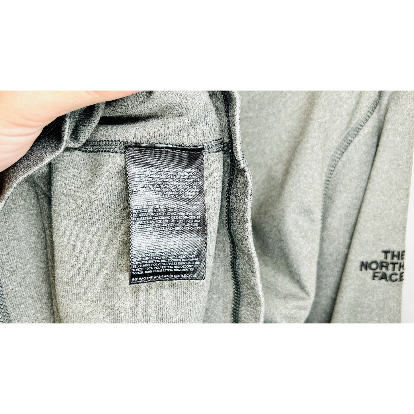 The North Face Mens Tech Essential 1/4 Zip Fleece Pullover Gray Large / COG