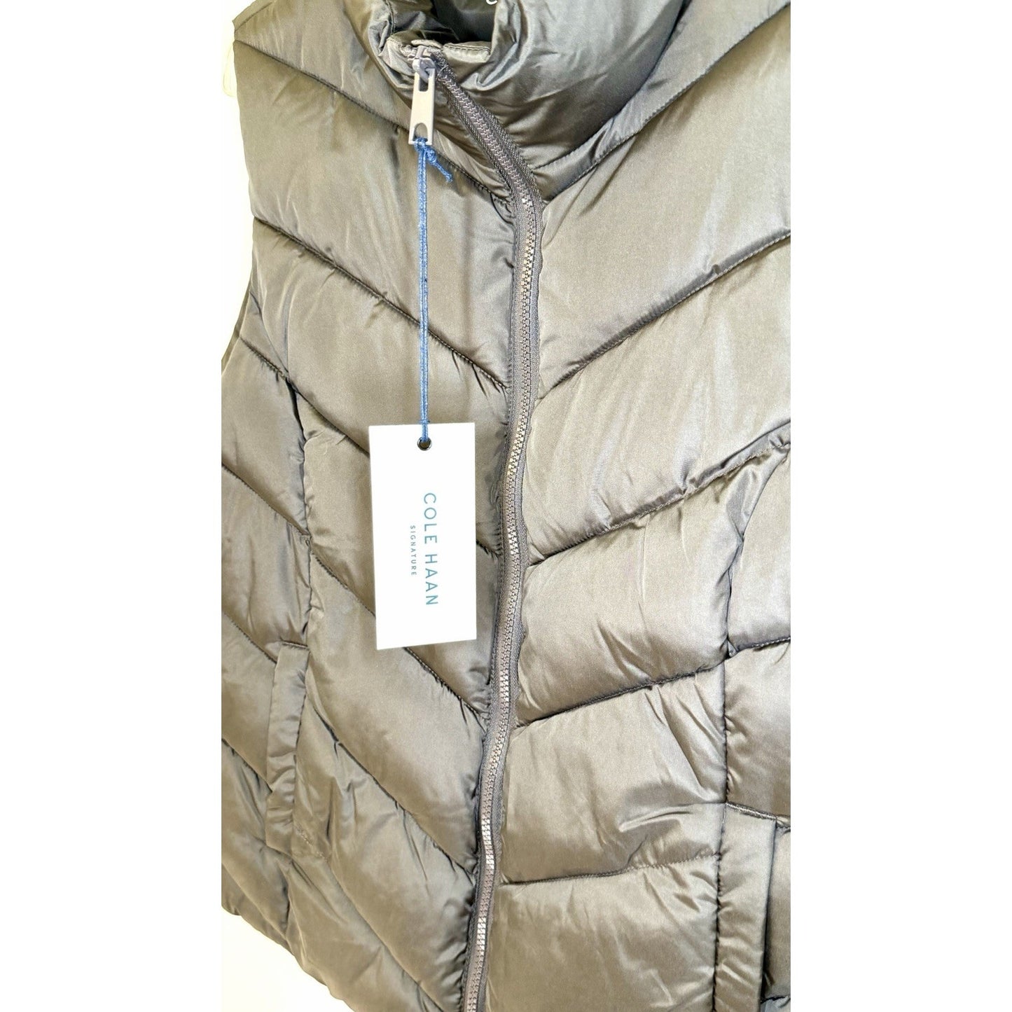 NWT Cole Haan Signature Chevron Quilted Vest / Women’s Large / Chocolate