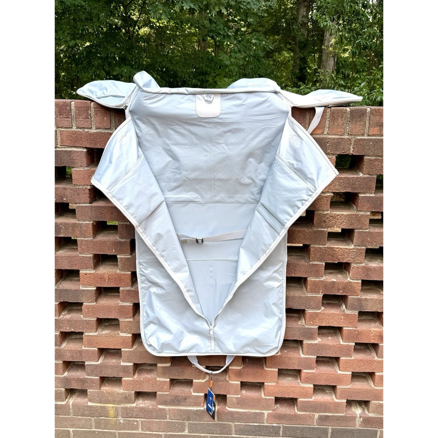 STITCH Golf UGB Ultimate Garment Bag 2-in-1 Convertible Duffle Light Gray NWT