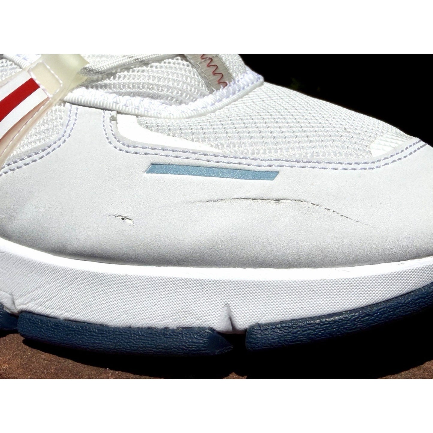 Lacoste L003 Men's Sneakers White Navy Red Size 12 Excellent Condition Worn 2x