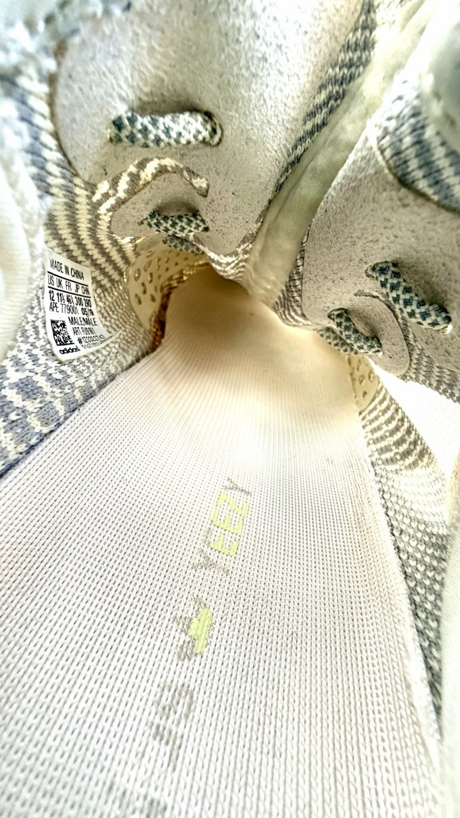 adidas Yeezy 350 v2 "LUNDMARK" 2019 - Men’s Size 12 - No Box - See Pics!!!