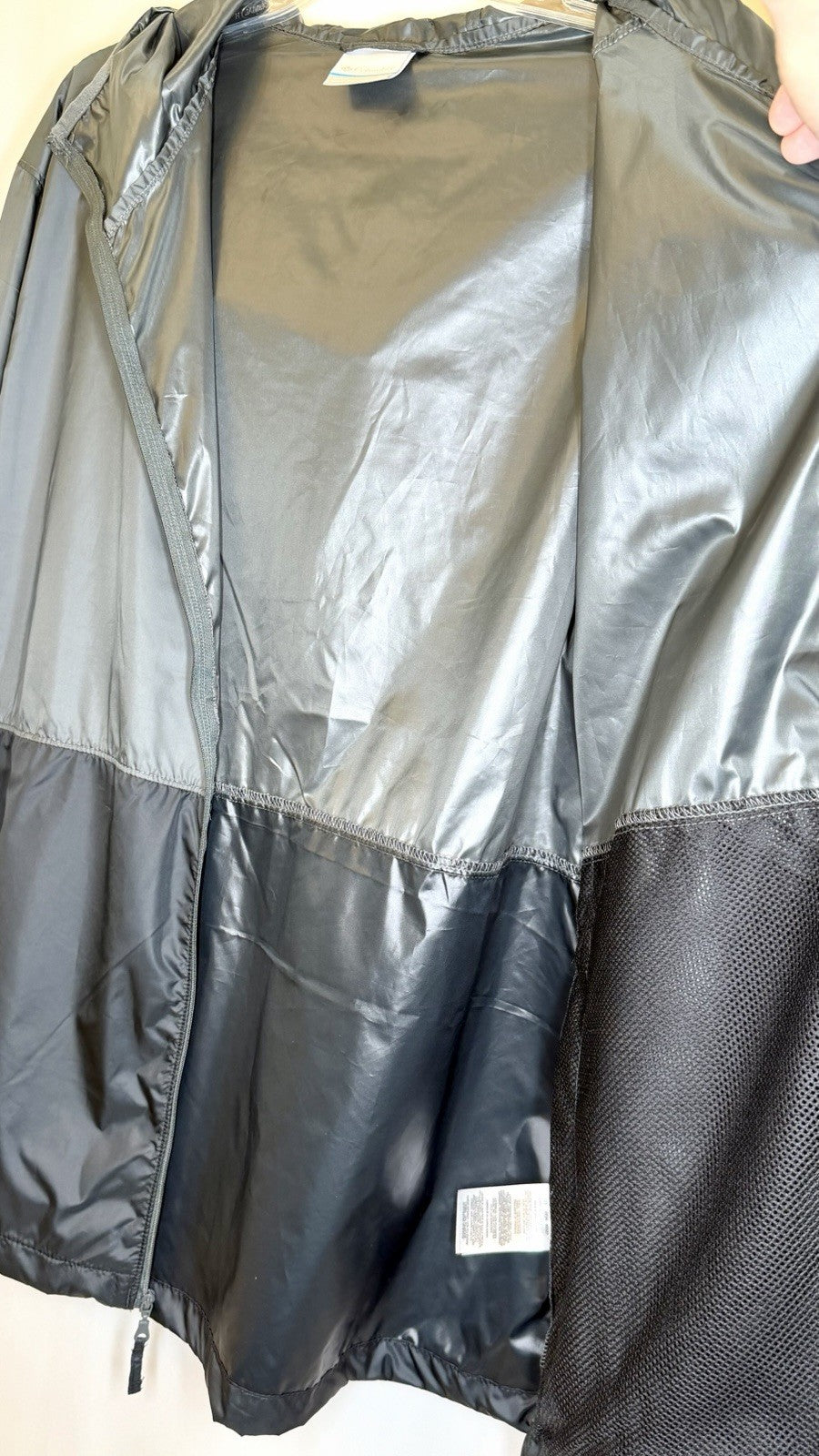 Columbia Men's Center Ridge Windbreaker Jacket / Black/Grey / Size Medium