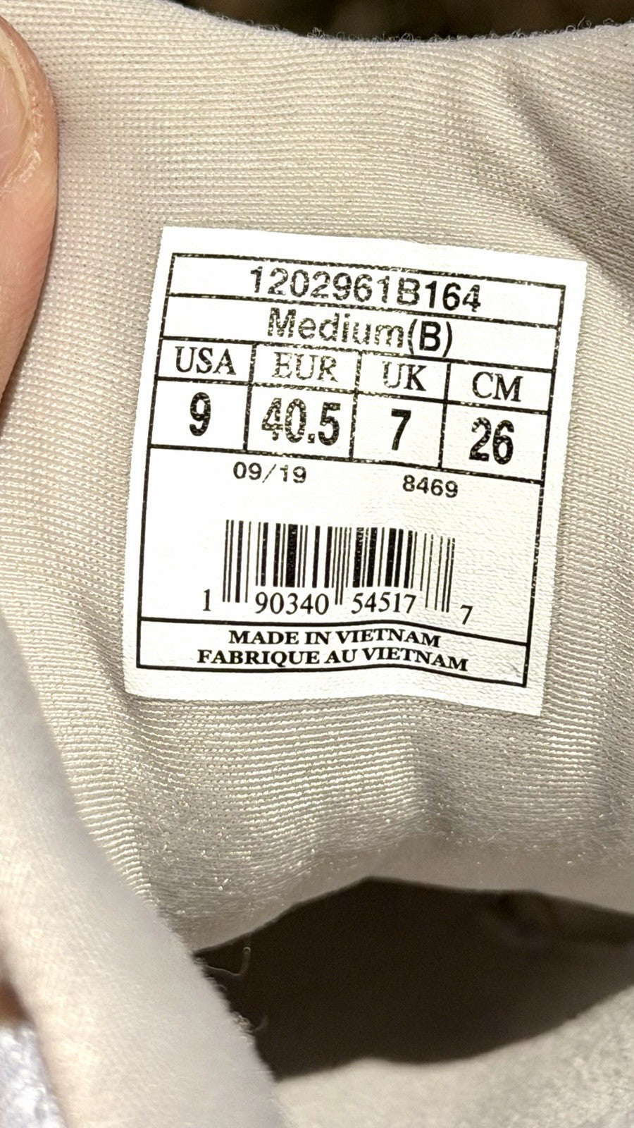 Brooks Womens Adrenaline GTS 20 Running Shoe Size 9 B Gray Gold Sneaker Trainer