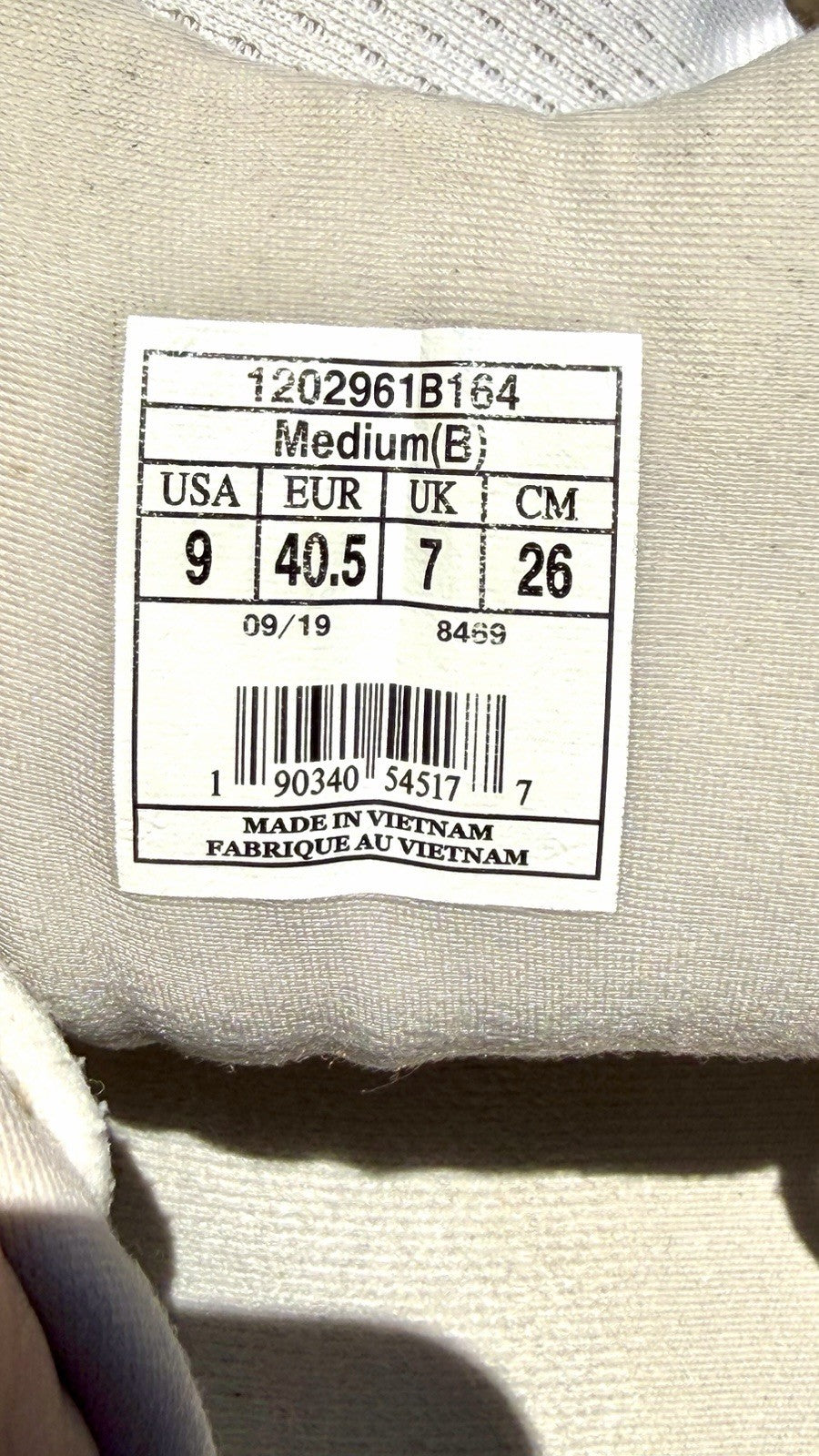 Brooks Womens Adrenaline GTS 20 Running Shoe Size 9 B Gray Gold Sneaker Trainer