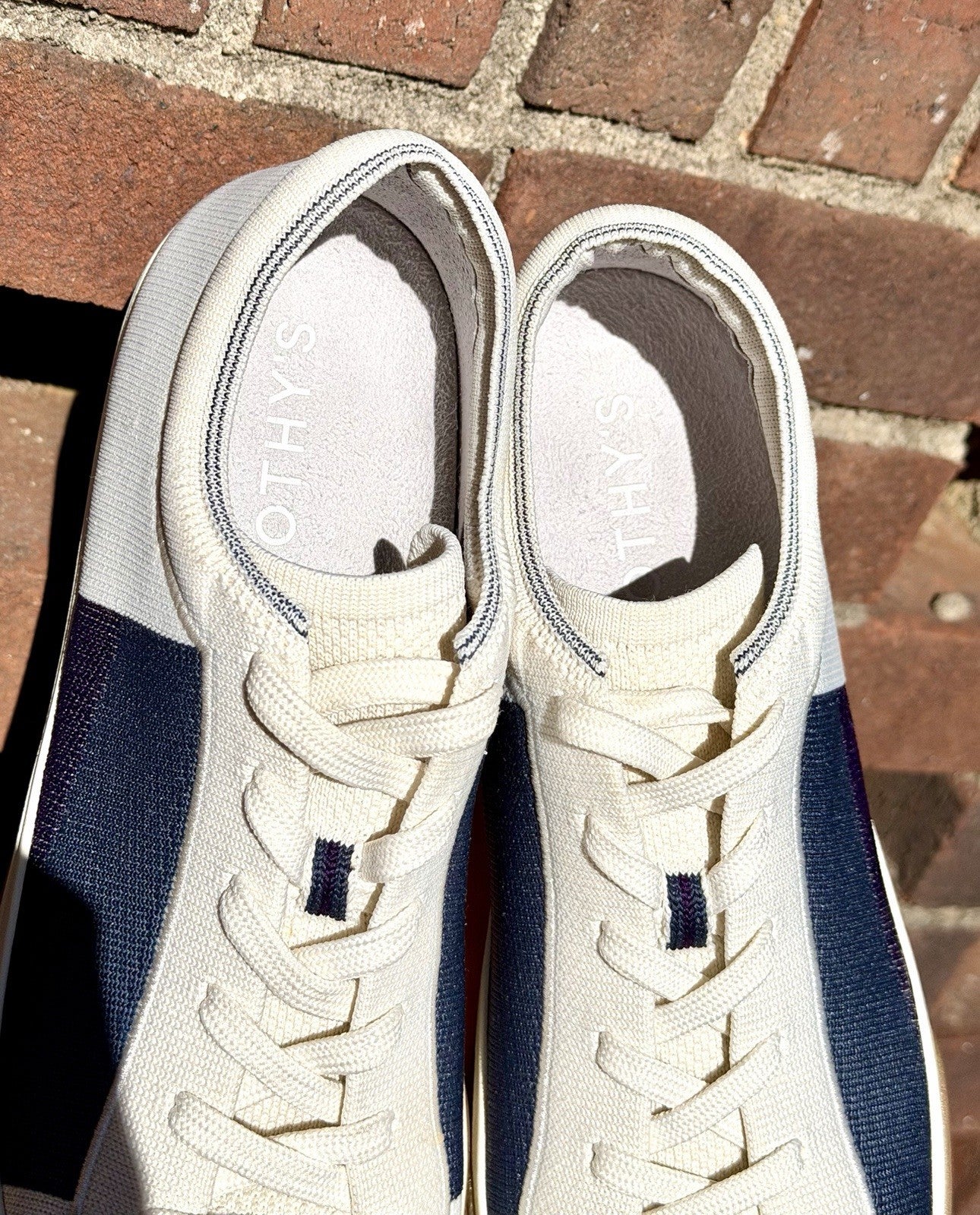 Rothy’s BlackBerry Block Lace Ups Lace Up Sneakers Off-White Blue Purple Size 10