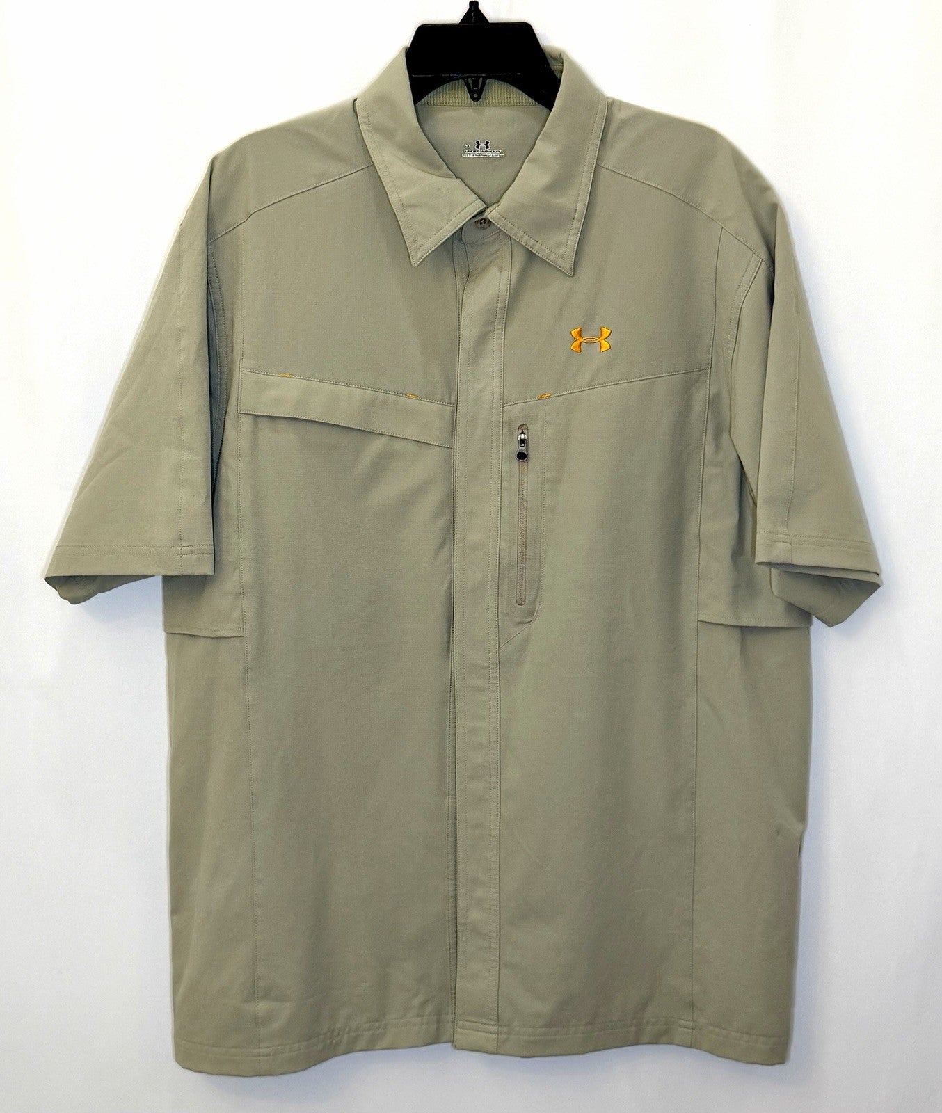 Under Armour Shirt Mens Large Tan HeatGear Short Sleeve Button Down Outdoors