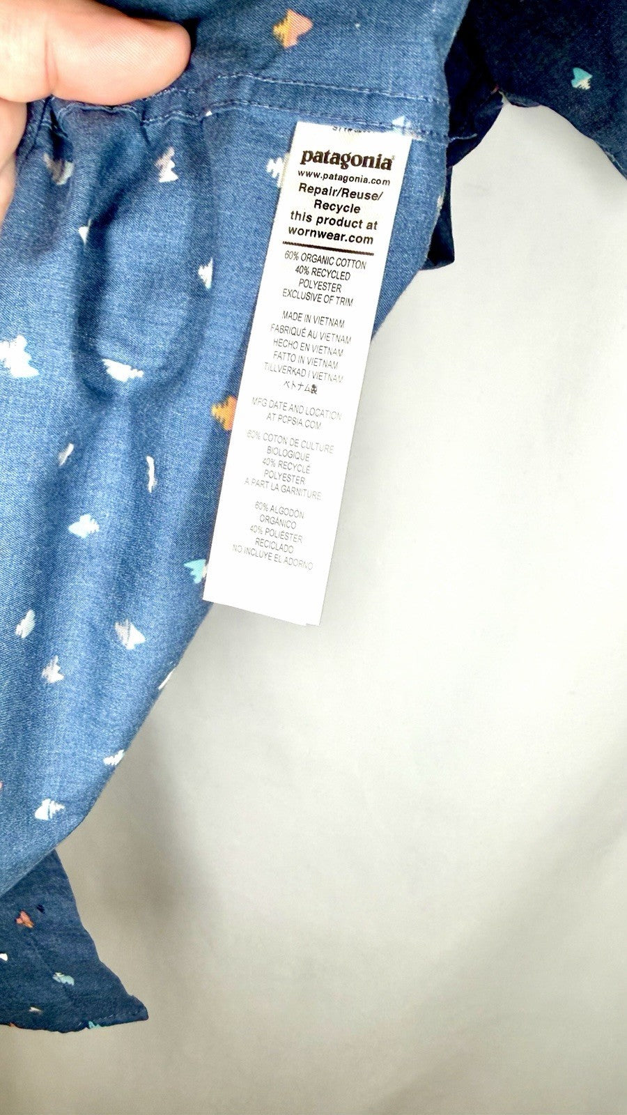 Patagonia Organic Cotton Button Up Mens Large Blue Short Sleeve Hardware Print
