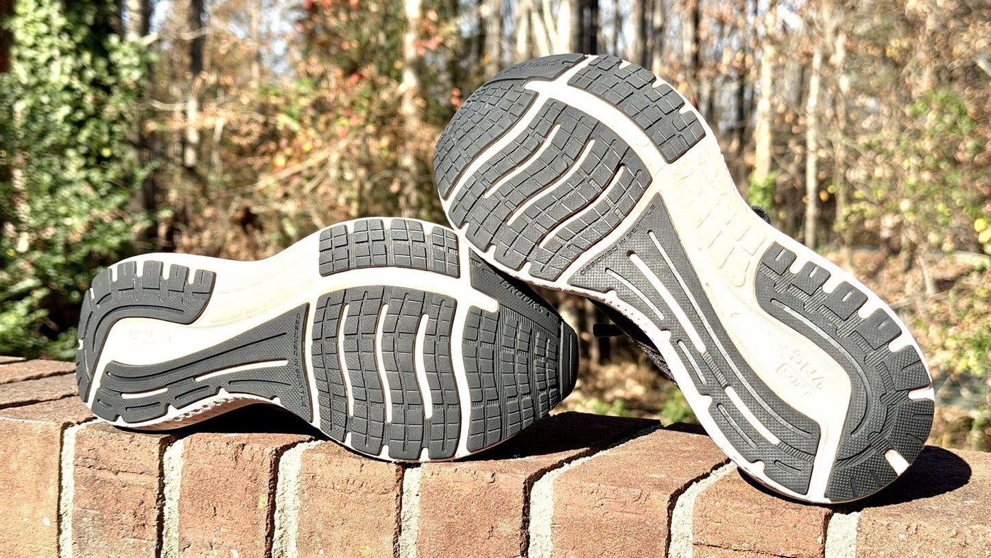 Brooks Women's Glycerin 19 Black Pink Running Shoe Sneaker Size 9 B Medium