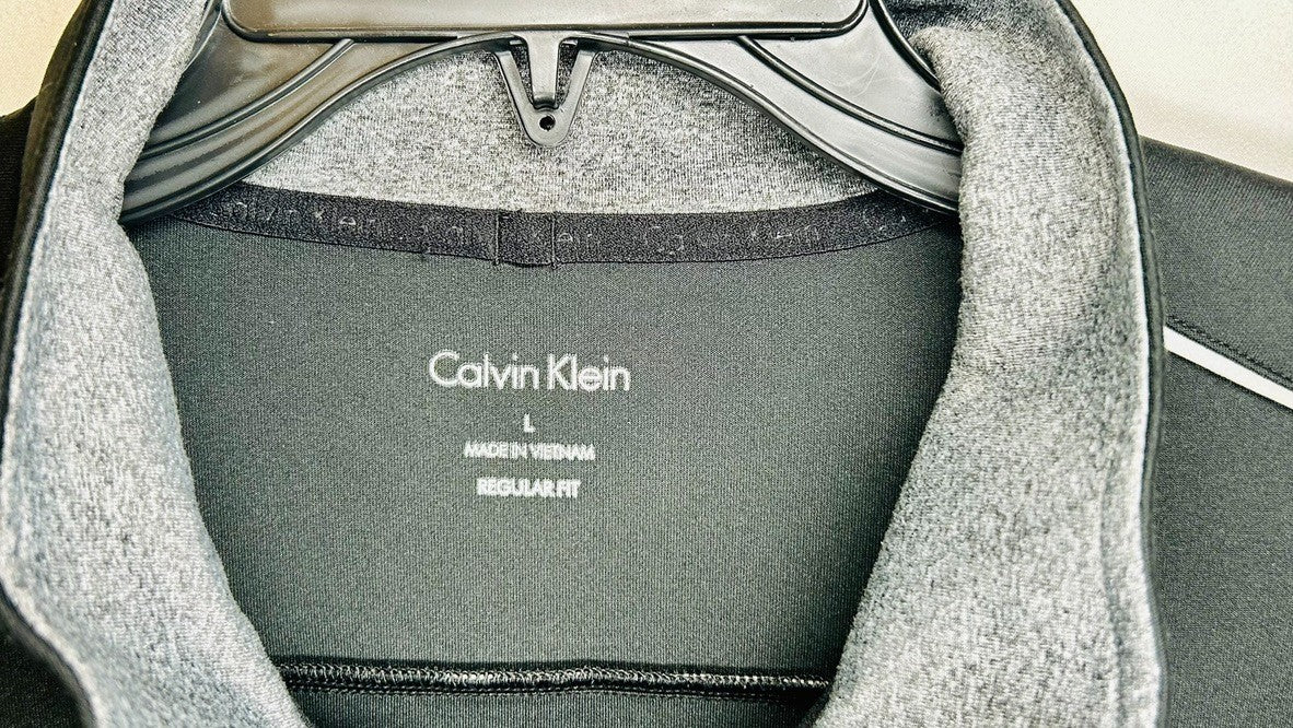 Calvin Klein form fitting 1/4" Zip Jacket Pullover Mock Neck Wind Breaker Size L