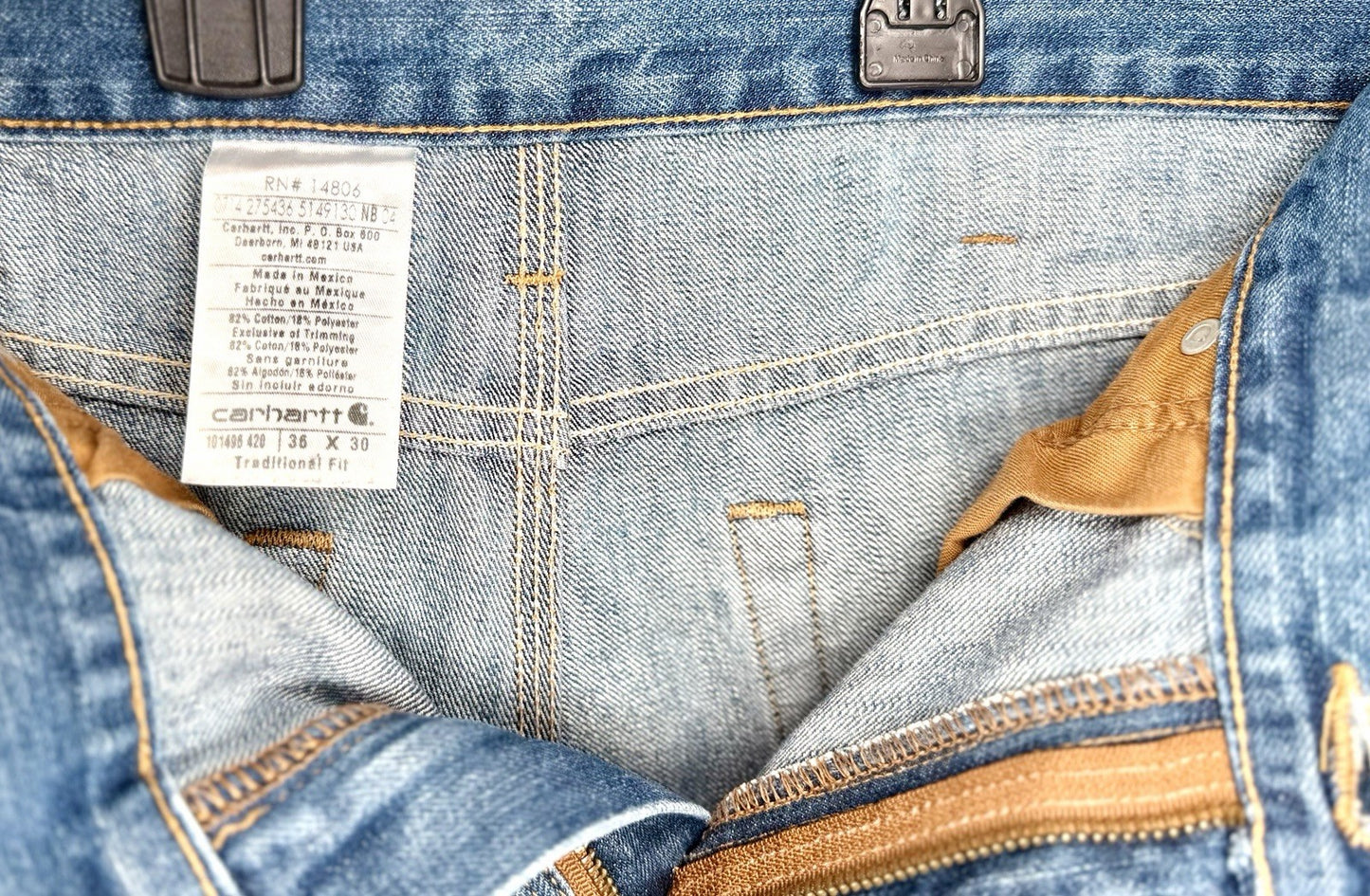 Carhartt Traditional Fit Jeans 36x30 Light Wash Blue Denim Straight Leg Workwear