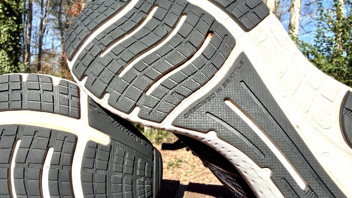 Brooks Women's Glycerin 19 Black Pink Running Shoe Sneaker Size 9 B Medium