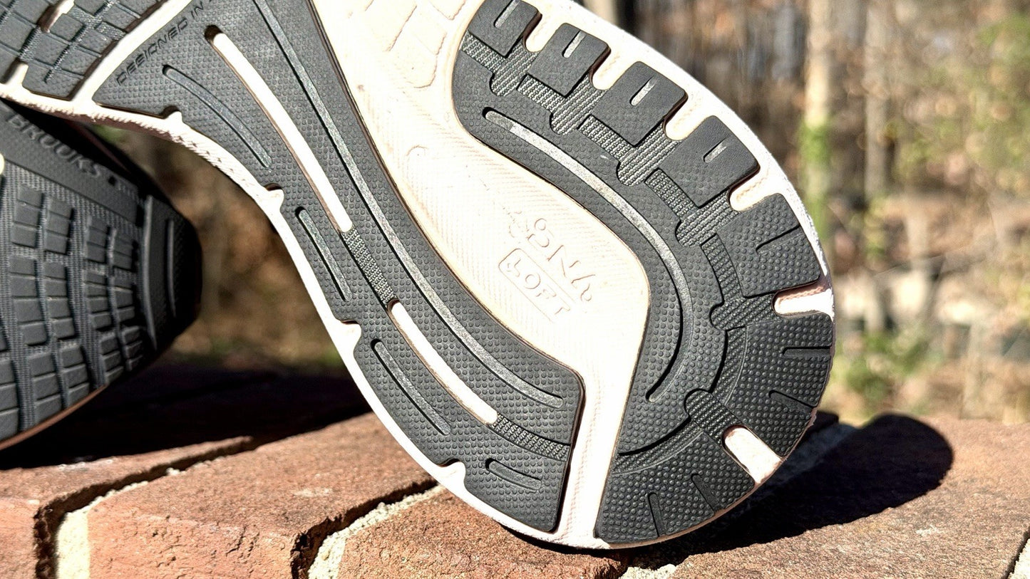 Brooks Women's Glycerin 19 Black Pink Running Shoe Sneaker Size 9 B Medium