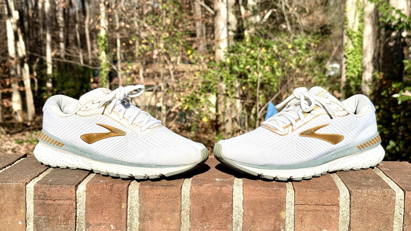 Brooks Womens Adrenaline GTS 20 Running Shoe Size 9 B Gray Gold Sneaker Trainer